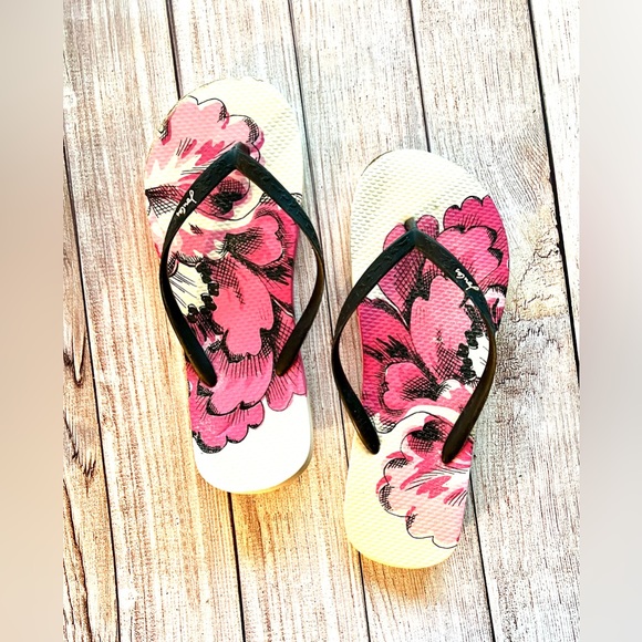 Joules Floral Flip Flops - Picture 1 of 6